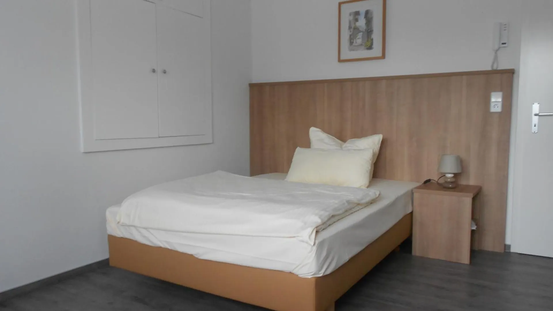 Apartment-Pension Schwalbennest Herzogenaurach 0*,  Germany