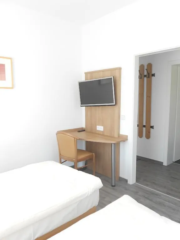 Guest house Apartment-Pension Schwalbennest Herzogenaurach